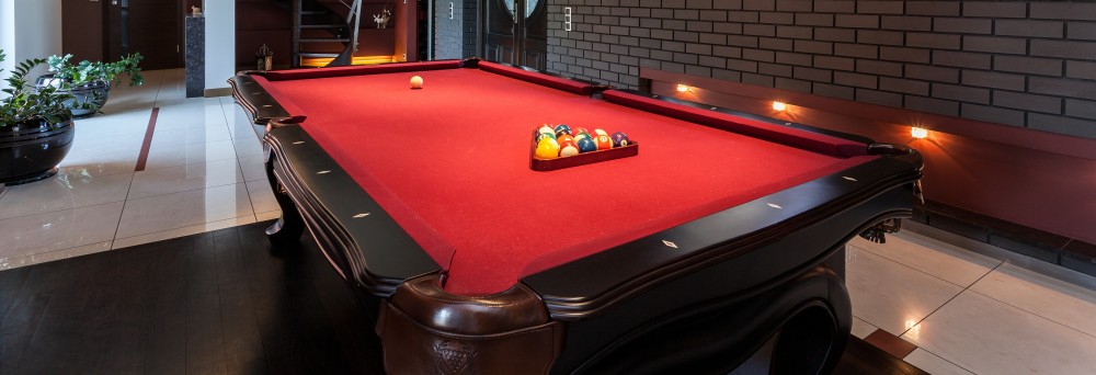Sized pool table